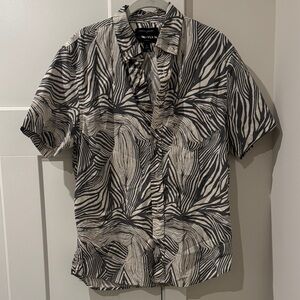 Banana Republic Men’s Black and White Pattern Shirt